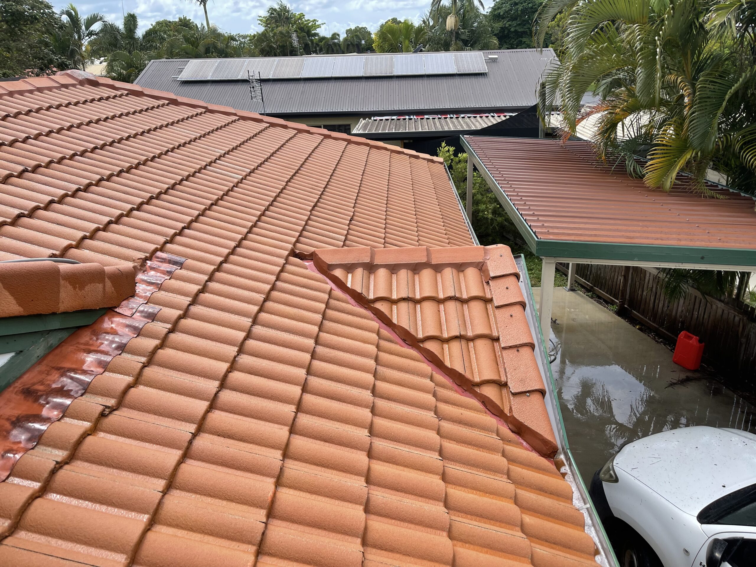 Tile roof clean South Mackay