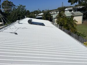 Clean Colorbond roof after roof cleaning Bucasia project