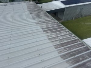 Before and after of roof in Mackay
