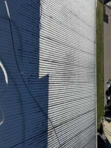 Heavy algae growth on Colorbond roof in Marian Mackay region
