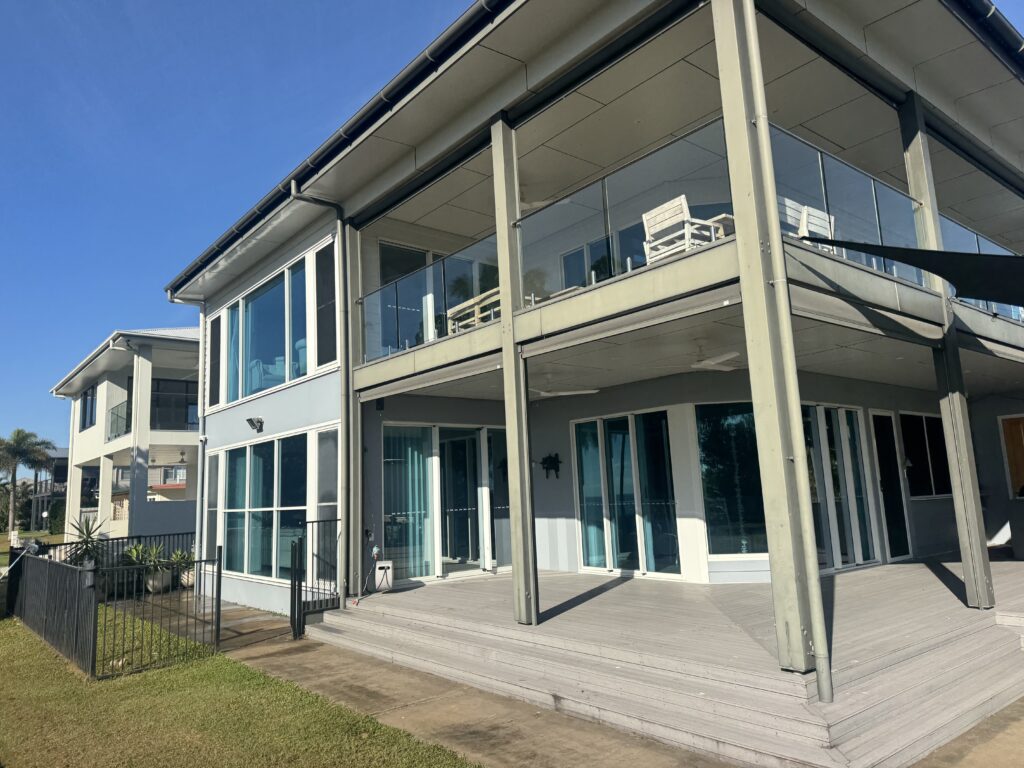 Seaforth house wash completed on large beachfront home near Mackay