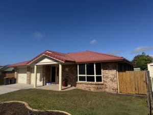 Clean tile roof clean