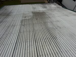 Dirty roof