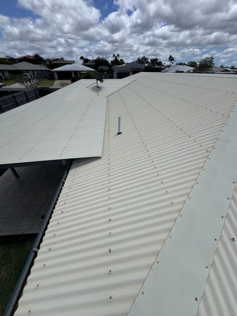 Light-coloured roof after corrugated roof cleaning in Walkerston